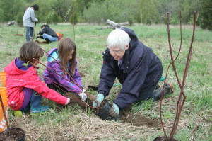 There was lots of activity and no shortage of helpers out at Sunkist Woods in Bolton Saturday for the spring tree planting, hosted by the Bolton and District Horticultural Society and co–sponsored by Toronto and Region Conservation, Town of Caledon, MARS Canada and Sunkist Woods Residents. Those taking part included former Caledon mayor Carol Seglins, who was being assisted here by her granddaughters Abby and Molly Turner.