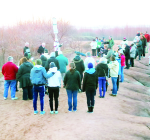 Crowds were up at sunrise to greet Easter Several people were up very early Sunday morning for annual Easter Sunrise Services. Claude Presbyterian Church hosted their annual service at the Cheltenham Badlands. Meanwhile, other people braved the climb up the Alton Pinnacle for the service hosted by the Caledon Optimists Club. Photos by Bill Rea