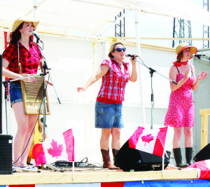 The Dirty Dishes, consisting of Suzy Wilde, Lisa Olafson and Alison Porter of Toronto, put on their live show a couple of times at the Strawberry Festival.