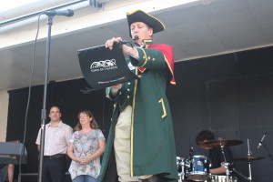 Town Crier Andrew Welch took part in the opening ceremonies, accompanied by Councillors Rob Mezzapelli and Patti Foley.
