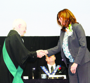 Justice of the Peace Carol Seglins congratulated Councillor Johanna Downey as she assumed office.