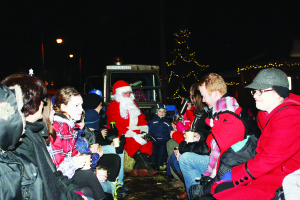 There was a large crowd out Sunday night at the Stationlands in Inglewood for Jinglewood, a celebration put on by the Village of Inglewood Association (VIA). The festivities included hay rides through the hamlet, with Santa Claus leading in the singing of songs of the season.