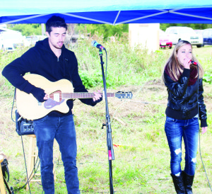 Jacob Gelwary and Carly Michaud of Mississauga were on hand to provide music at Pumpkin Fest.