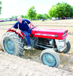 Mayor Allan Thompson was hosting the Mayor's Invitational at the Plowing Match, and he also won it.