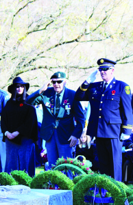 William Hanna was flanked by his son Colin and daughter-in-law Dawn in laying a wreath on behalf of the Hanna family. He also laid the wreath on behalf of his fellow Korean War veterans.